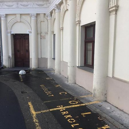 Hostel Goencoelhaz Vác Zewnętrze zdjęcie
