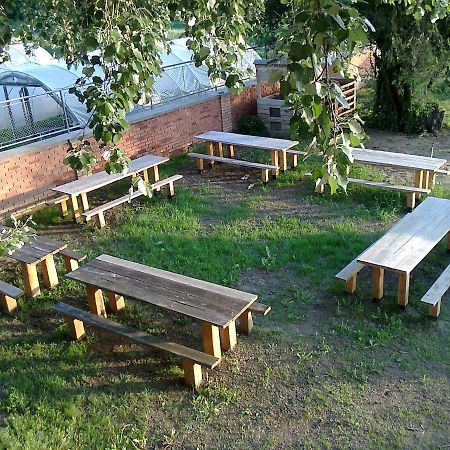 Hostel Goencoelhaz Vác Zewnętrze zdjęcie