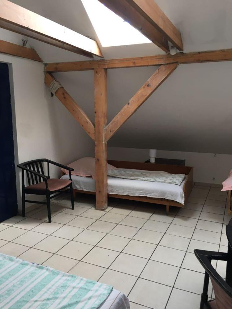 Hostel Goencoelhaz Vác Zewnętrze zdjęcie